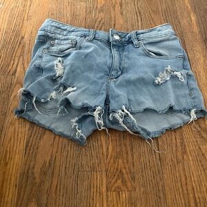 Short ripped Jean shorts, size small/XS